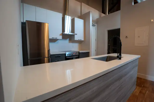 Unit 402- 2 Bed 1 Bath Apartment at 85 King Street E62854405093506122
