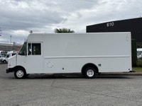 2018 Ford E-450 Jump Seat Automatic Locks Backup Camera Fan Heat Dual Fuel Cargo Light $39,910 + $99... (image 5)