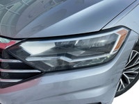 This Volkswagen Jetta has a powerful Intercooled Turbo Regular Unleaded I-4 1.4 L/85 engine powering... (image 8)
