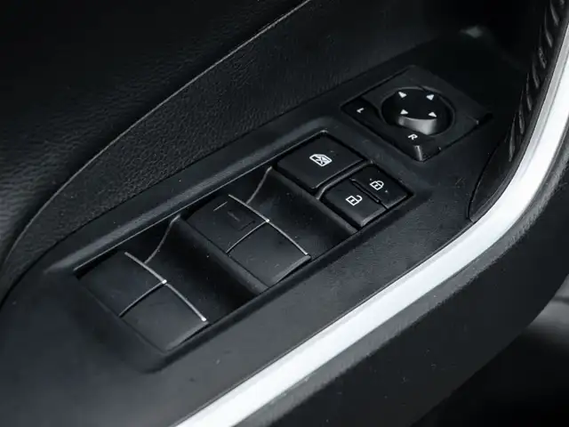 2020 Toyota RAV4 LIMITED|HYBRID|AWD|NAV|ROOF|LEATHER|BACKUP|CLEA in Cars & Trucks in City of Toronto - Image 12