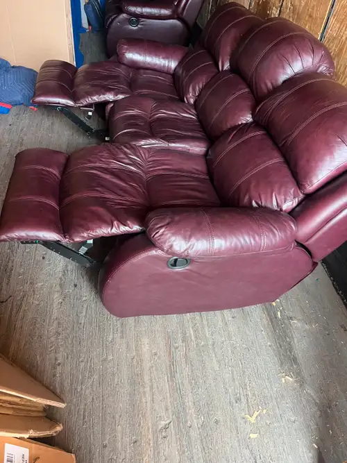 Burgundy recliner couch and love seat in good shape, going for $700. You can pick up or I can delive...