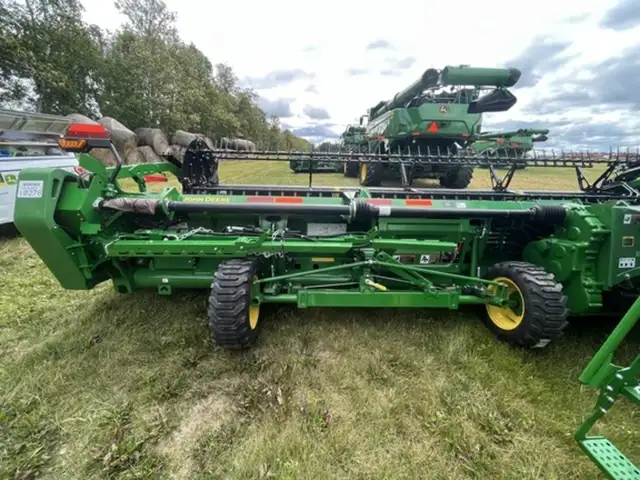 2022 John Deere HD40R in Farming Equipment in Swift Current - Image 5
