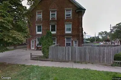 136 Victoria Street - 2 Bedroom