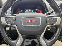 2022 GMC Terrain Denali AWD with 91,465 km! Clean history with no accidents See Carfax report linked... (image 9)