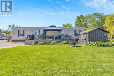 Welcome to your perfect Lake Erie getaway! Nestled in the heart of charming Port Burwell, this invit...