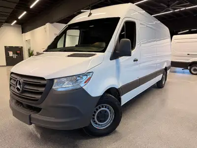 2022 Mercedes-Benz Sprinter Cargo Van $180/SEMAINE TAXES ET INTERETS INCLUS AVEC $2949 EN ACOMPTE SU...