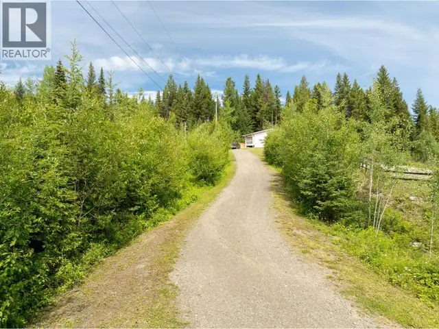 7384 JOHNSTONE ROAD Bridge Lake, British Columbia in Houses for Sale in 100 Mile House - Image 8