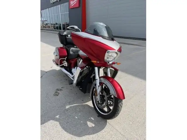 2012 Victory Motorcycles CROSS COUNTRY TOUR in Street, Cruisers & Choppers in Winnipeg - Image 5