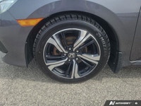2016 Honda Civic Sedan La Honda Civic Sedan Touring 2016 représente le haut de gamme de la populaire... (image 8)
