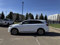 This Kia Sorento delivers a Regular Unleaded V-6 3.3 L/204 engine powering this Automatic transmissi... (image 3)