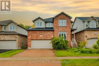 LOCATION LOCATION LOCATION!! Welcome to Your Dream Home in Prestigious Clair Hills, Waterloo! Tucked...