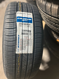 New set of OEM VW Atlas with Kumho Tires City of Toronto Toronto (GTA) Preview