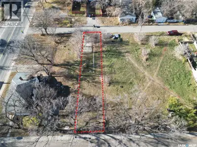 Opportunity knocks on Retallack St! This affordable parcel is perfectly positioned. High exposure, s...