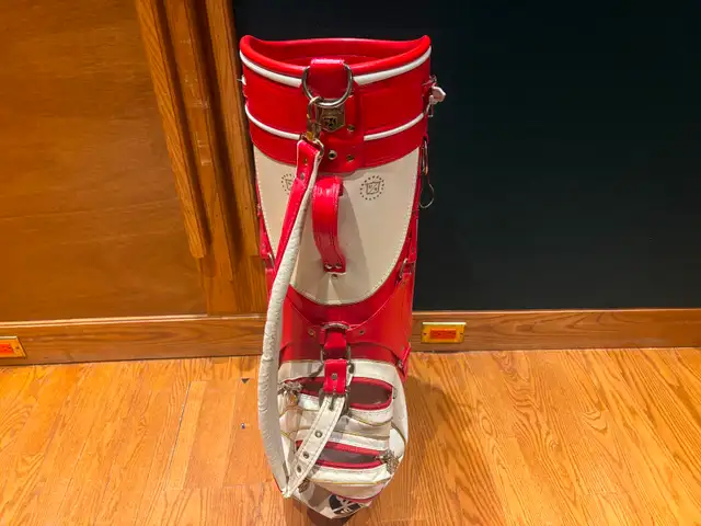 Wilson Golf Bag in Golf in Mississauga / Peel Region - Image 4