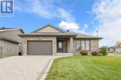 Quality Menard-built bungalow in the beautiful East Ridge subdivision of Cornwall. Full stone exteri...