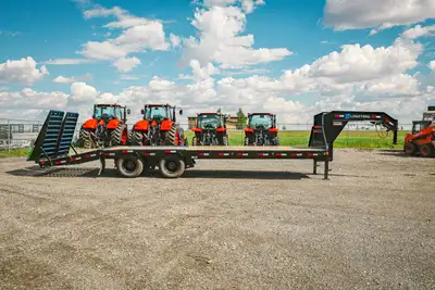 Welcome to Tractorland Trailers! Brand new 2026 Load Trail 102" x 28' tandem axle low-pro gooseneck...
