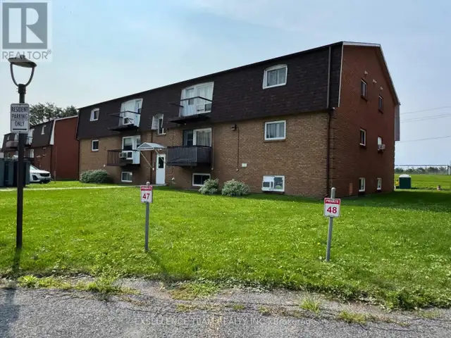 12 - 75 RACE STREET Cornwall, Ontario in Condos for Sale in Cornwall - Image 3
