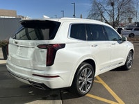 AMVIC Licensed Dealer AMVIC LICENSED DEALER. Stock number: YK153880(SZ)A The 2020 Cadillac XT6 Premi... (image 7)