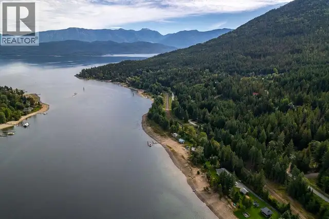 8275 East Procter Road Procter, British Columbia in Land for Sale in Nelson - Image 37