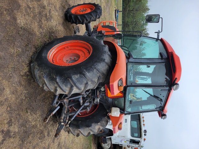 Kubota M6040, FWA Tractors, Available in Online Auction Farming
