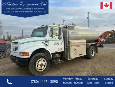 Engine is damaged. DT-466 Diesel engine, 6 speed manual transmission, aluminum tool boxes, 1-1/2 hos...