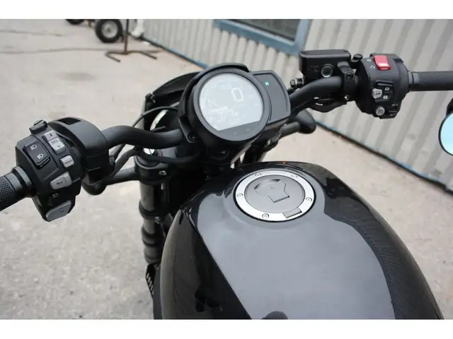 2022 Honda Rebel 1100 DCT DCT=AUTOMATIC OR MANUAL SHIFTING in Street, Cruisers & Choppers in Guelph - Image 10