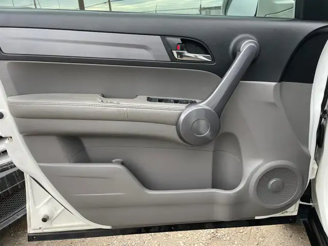 2008 Honda CR-V  4WD EX-L Navi, Heated Seats, Back Cam, Sunroof, in Cars & Trucks in Calgary - Image 9