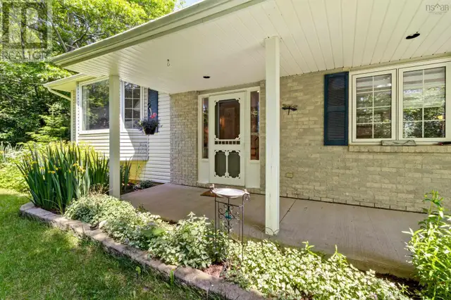 99 Stone Mount Drive Lower Sackville, Nova Scotia62864388883842124