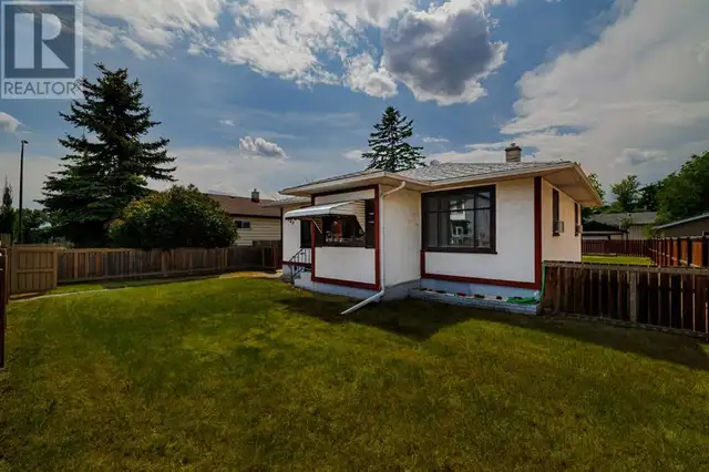 7443 20A Street SE Calgary, Alberta62864759522435122