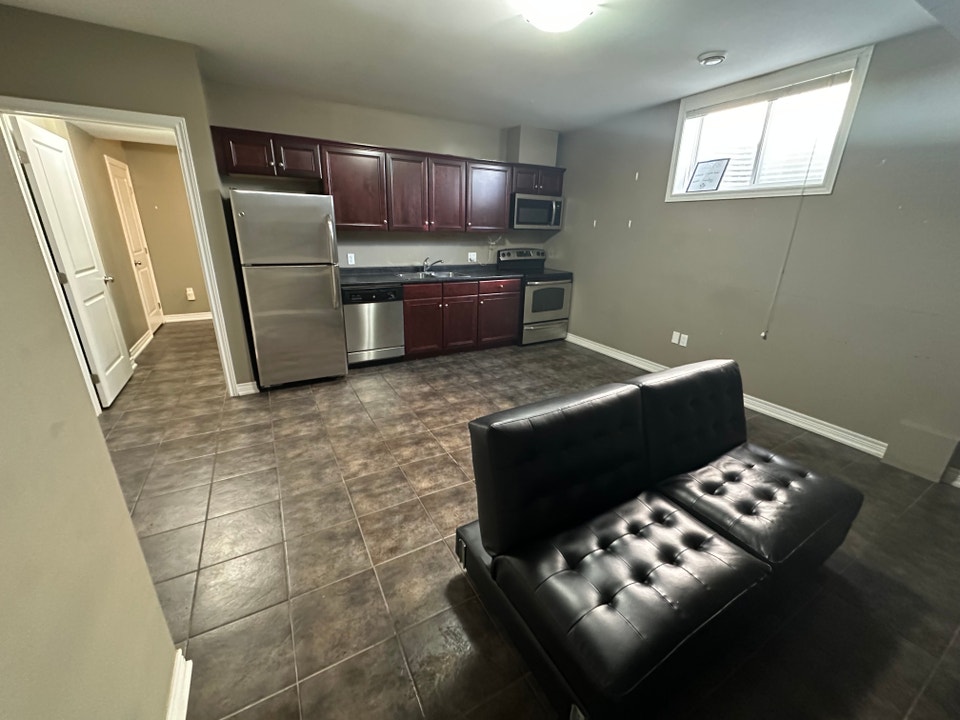Team Marandola Presents... 8 Garden Street Lower 4