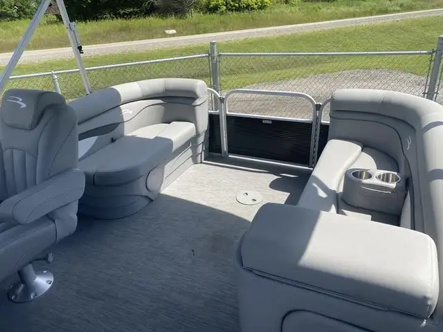 2023 Bennington Marine 20 SVSR in Powerboats & Motorboats in Guelph - Image 14
