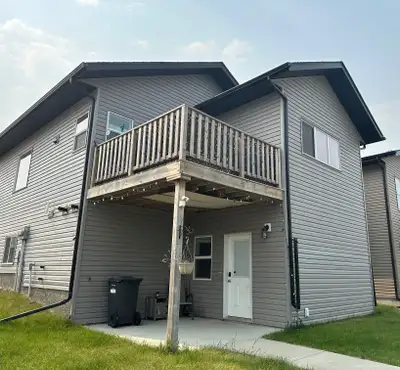 Charming Pet Friendly 2 Bedroom Lower Suite in Sylvan Lake