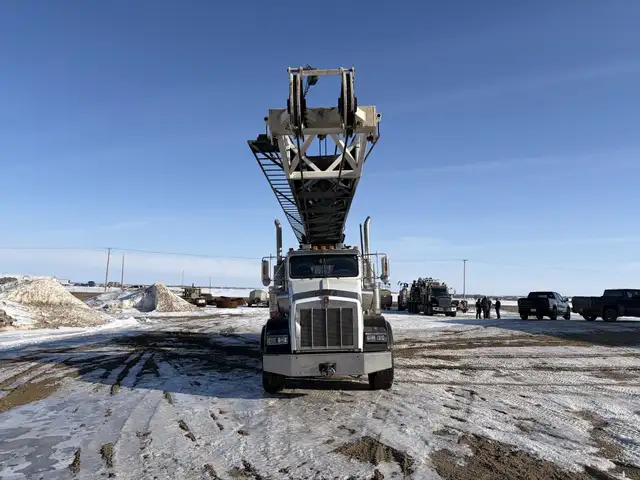 2006 KENWORTH T800 in Heavy Trucks in Kamloops - Image 3