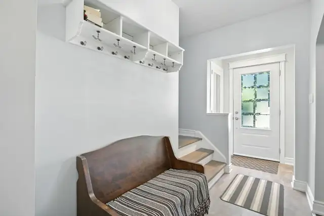 Stunning Dundas Home for Sale63395520082433121