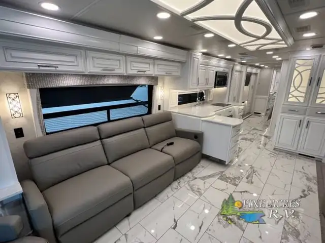 2024 Entegra Coach Anthem 44B 450 h.p. Diesel in RVs & Motorhomes in Moncton - Image 15