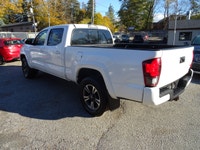 . Engine: V6 Cylinder Engine 3.5L L/100Km City: 13.0 L/100Km Hwy: 10.5 (image 7)