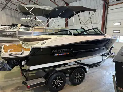 New Arrival! Beautiful 218 SS Monterey. Ultra clean boathouse kept Muskoka boat! Mercruiser 250hp, B...