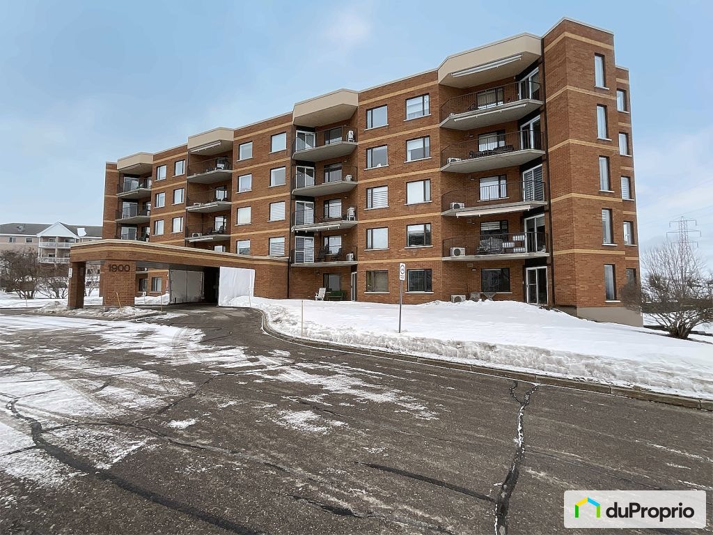 $350,000 - Condominium for sale in Chicoutimi (Chicoutimi) — photo 1