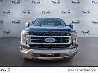 Alliant le légendaire moteur V8Ta 5,0L de 400 chevaux à un habitacle luxueux en cuir, le Ford F-150... (image 1)