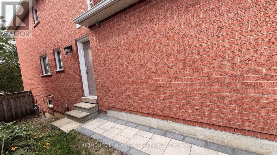 BSMT - 221 HUMBERLAND DRIVE Richmond Hill (Oak Ridges), Ontario 2
