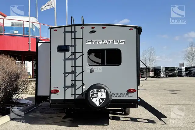 2025 VENTURE RV STRATUS 241VRK in Travel Trailers & Campers in Calgary - Image 5