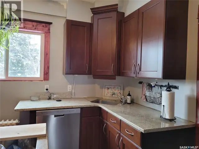 717 Coteau AVENUE Weyburn, Saskatchewan in Houses for Sale in Regina - Image 15