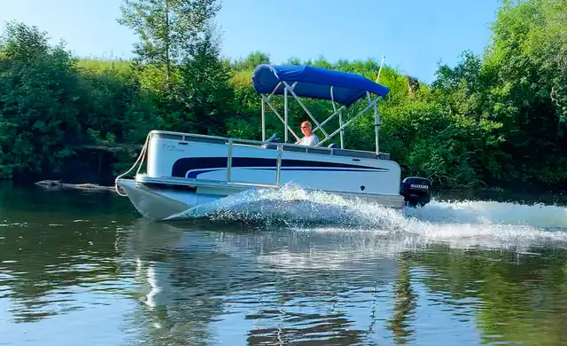 Newstar Marine- " Home of the Compact Pontoon Packages" in Powerboats & Motorboats in City of Halifax - Image 22