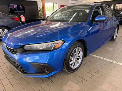 AUTOMATIQUE, GROUPE ÉLECTRIQUE, MAGS, TOIT OUVRANT, APPLE CARPLAY, CAMÉRA DE RECUL, TOUT ÉQUIPÉ AUTO...