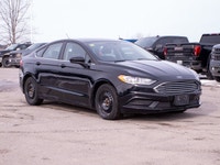 This 2017 Ford Fusion SE is powered by a reliable 2.5L four-cylinder engine paired with a smooth aut... (image 9)