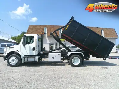 2017 FreightLiner M2 Lo-Pro Kargo King Roll Off, Cummins ISB Diesel, Allison RDS auto, A/C, Locking...