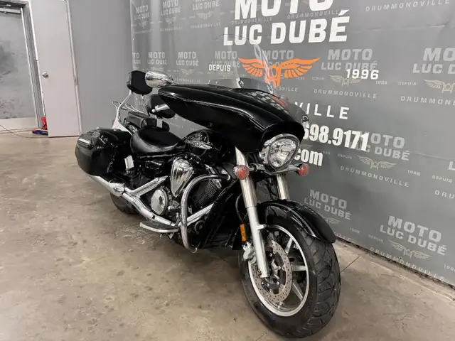 2015 Yamaha V-Star 1300 Deluxe in Street, Cruisers & Choppers in Drummondville - Image 4