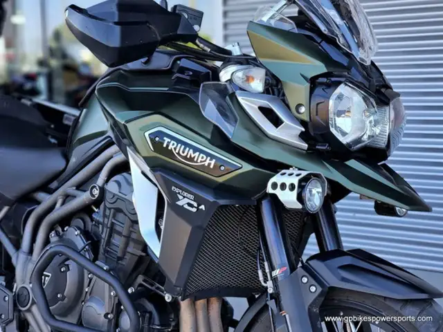 2017 Triumph Tiger Explorer XCA Matt Khaki Green in Dirt Bikes & Motocross in Oshawa / Durham Region - Image 3