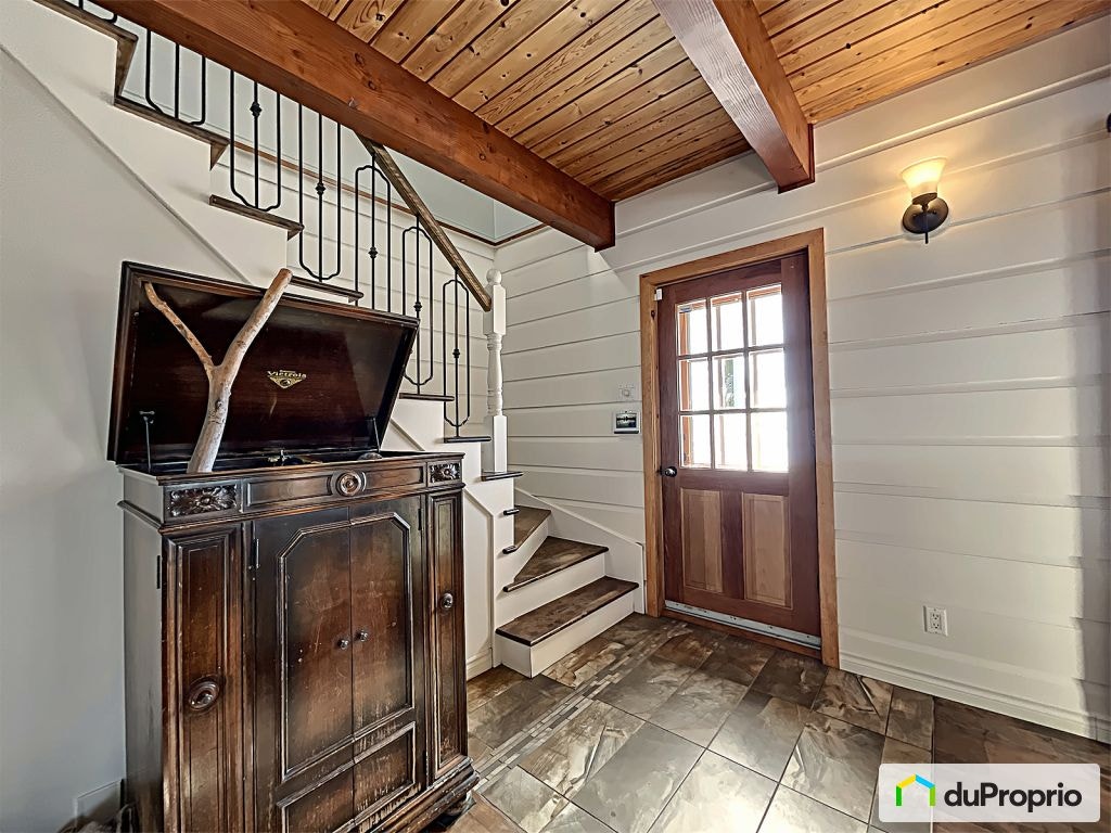 $1,149,000 - 2 Storey for sale in St-Hippolyte — photo 2