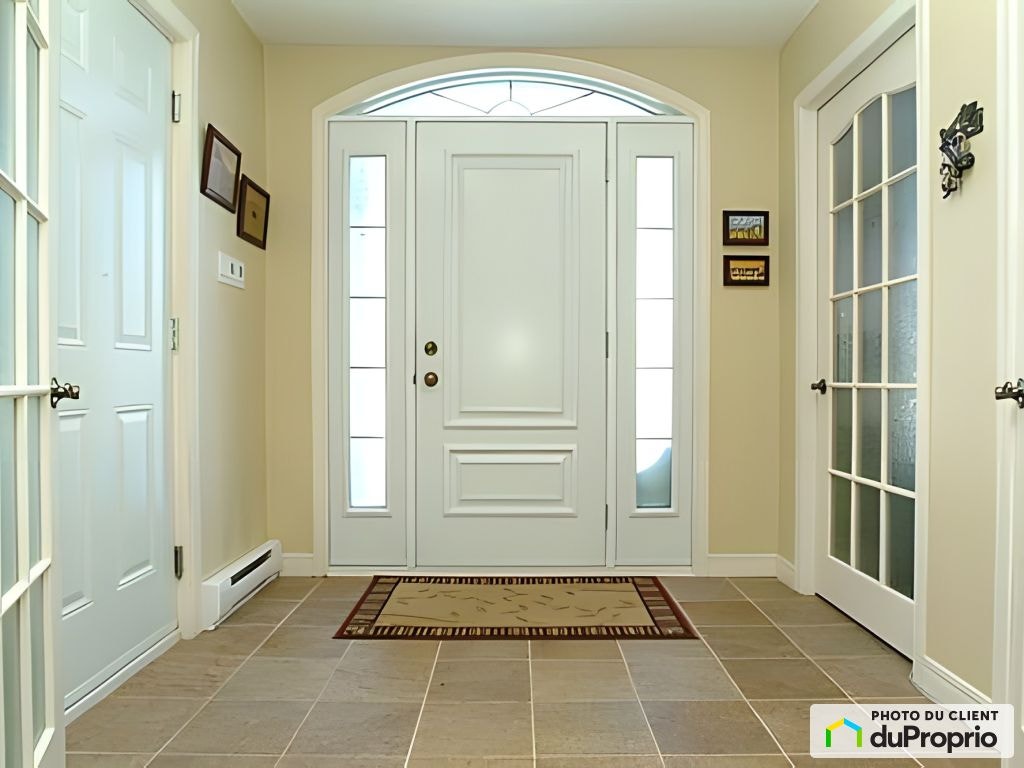 $689,500 - Bungalow for sale in Rimouski (Pointe-Au-Père) — photo 2